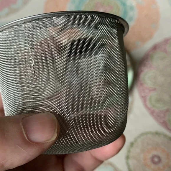 Japanese Tetsubin Cast Iron Teapot 20oz - Picture 5 of 12